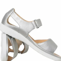 Klassische Sandalen
