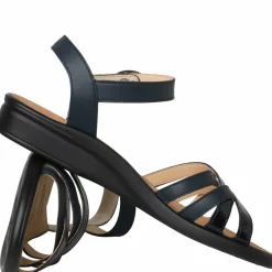 Klassische Sandalen