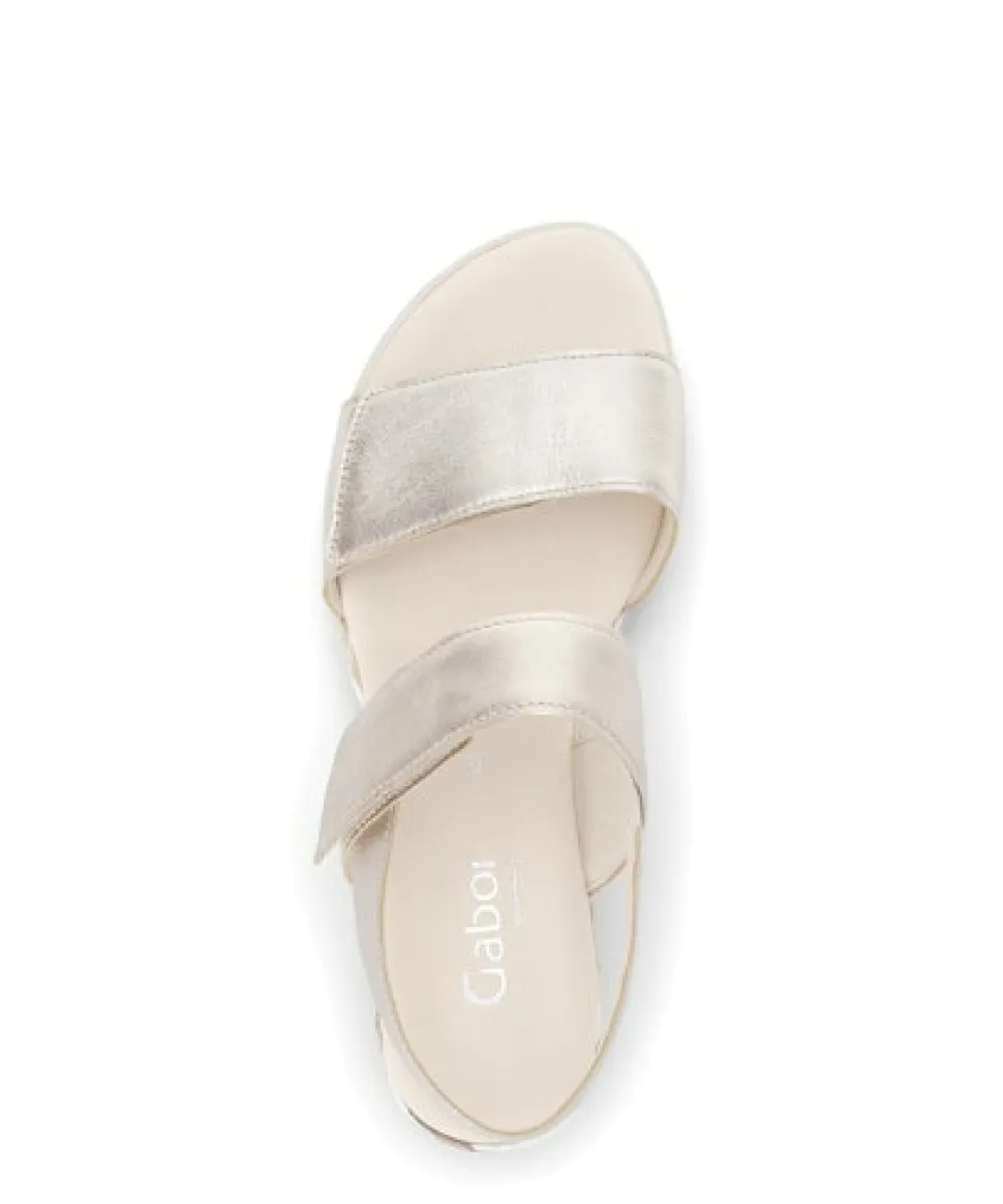 Klassische Sandalen