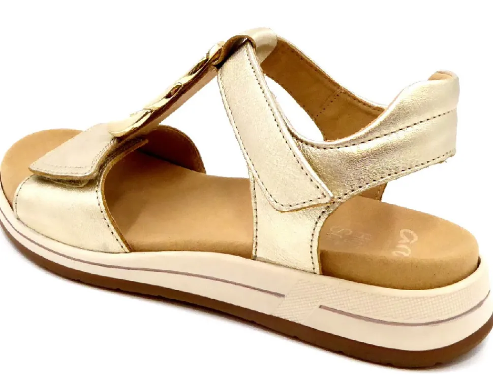 Klassische Sandalen gold