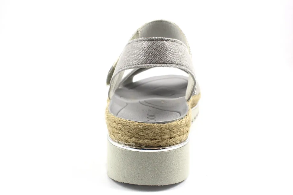 Klassische Sandalen grau