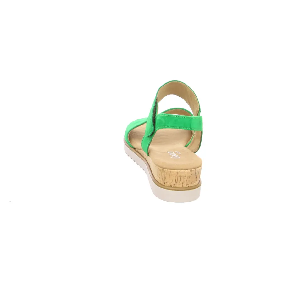 Klassische Sandalen grün