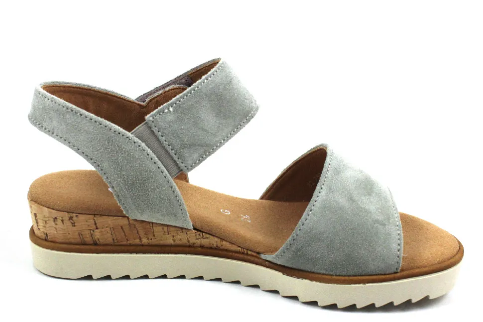 Klassische Sandalen grün