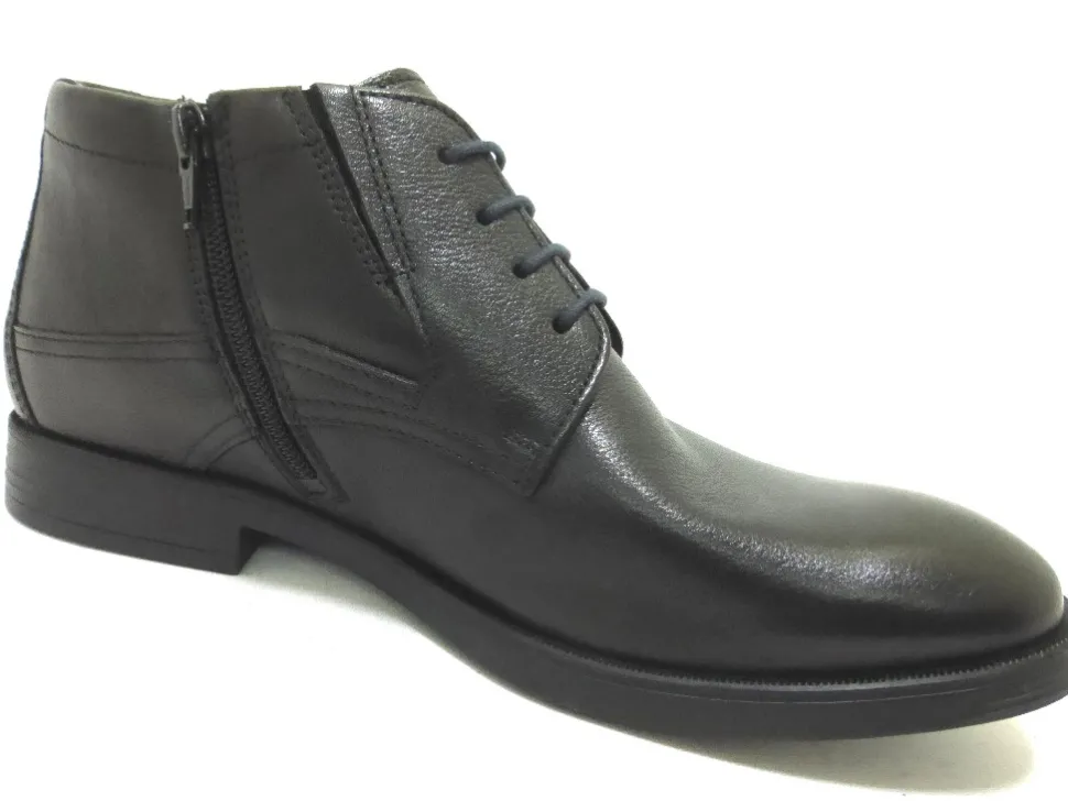 Schnür-Stiefeletten schwarz