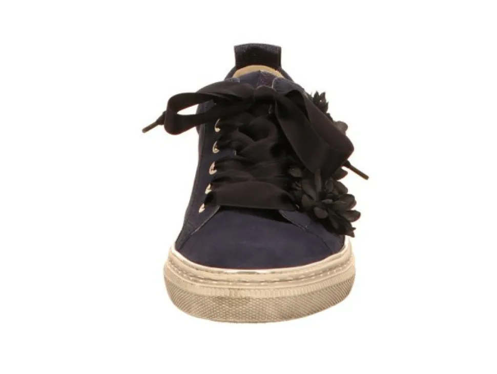 Sneaker blau