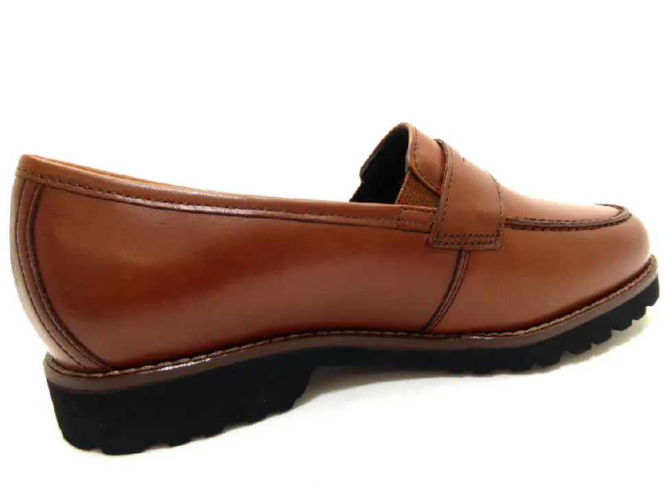 Sportliche Slipper braun