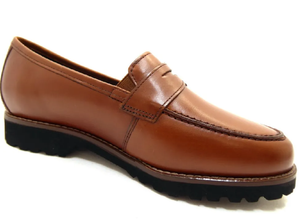 Sportliche Slipper braun