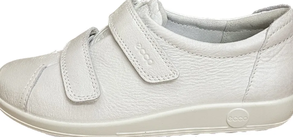 Sportliche Slipper weiss