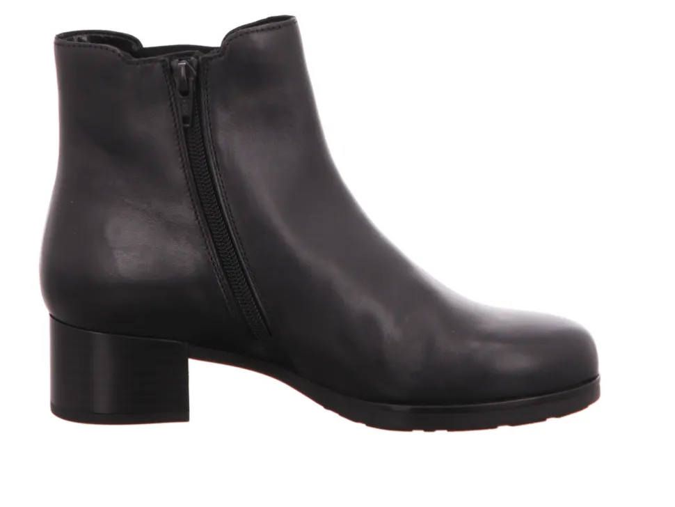 Stiefeletten schwarz