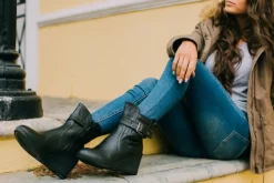 Stiefeletten schwarz Winterstiefel von LOVENESS