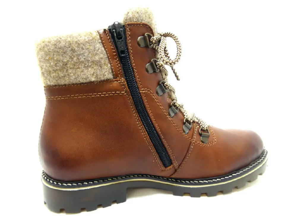 Winterstiefel braun